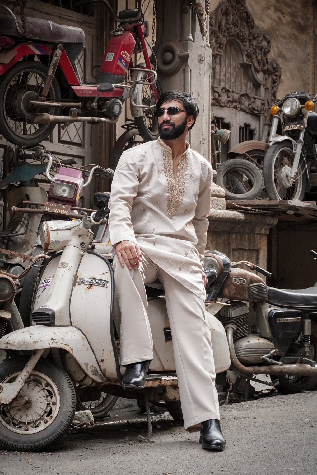 Abeer Ivory Kurta