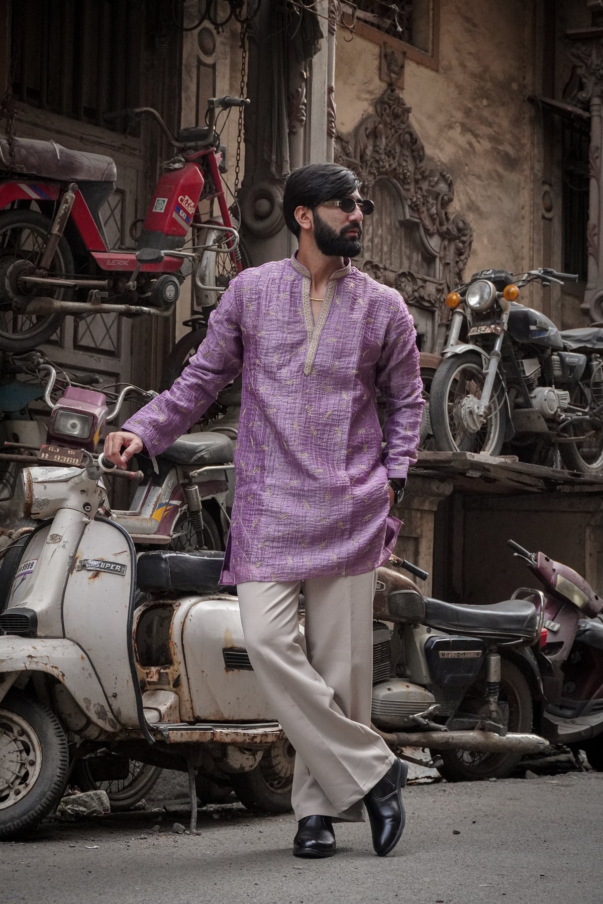 Lavender Textured Embroidered Kurta