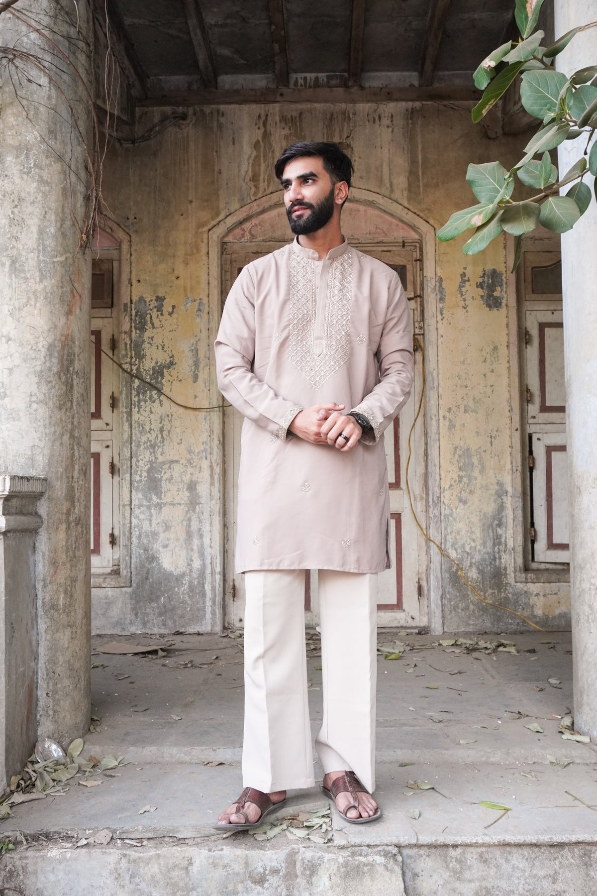 Rehmat Taupe Kurta with silver beadwork, full length view