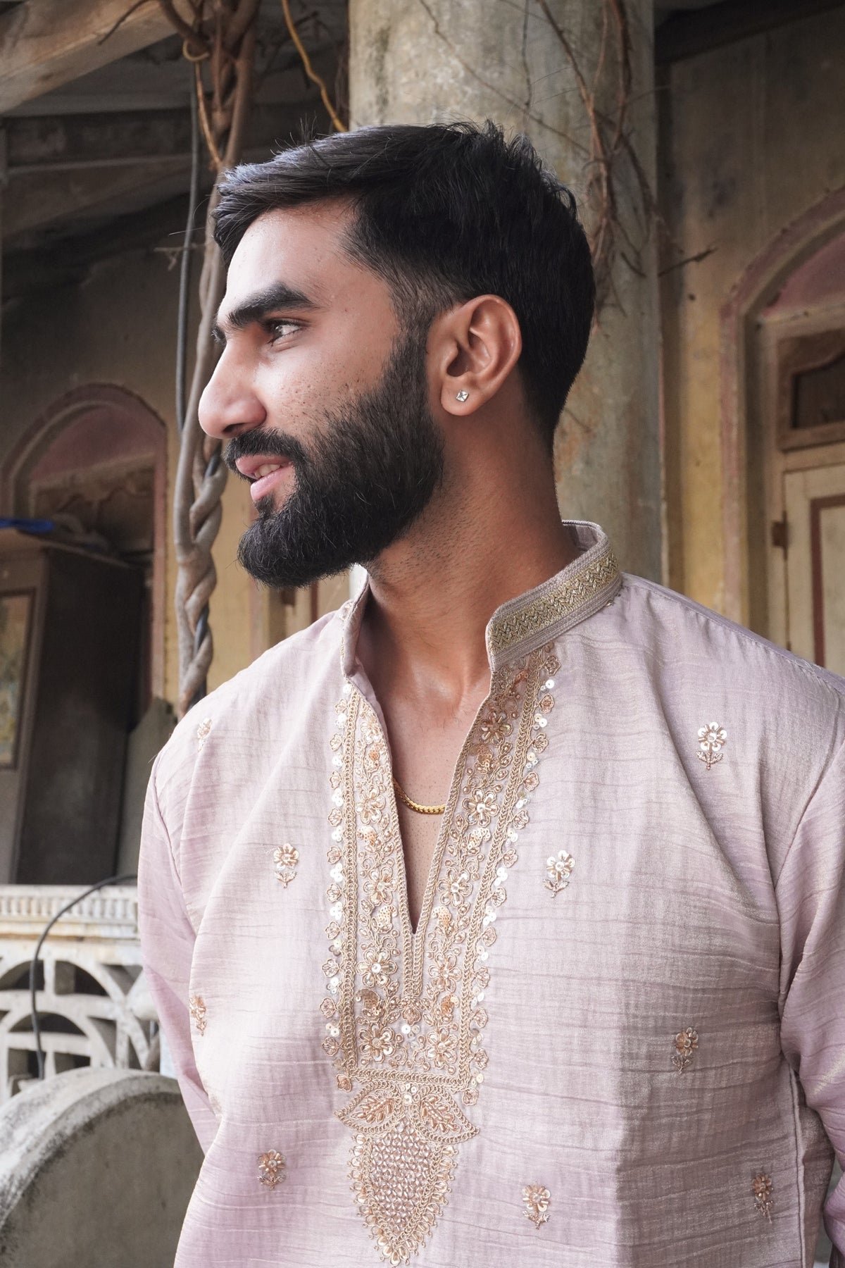 Zariyaan Blush Pink Kurta side profile